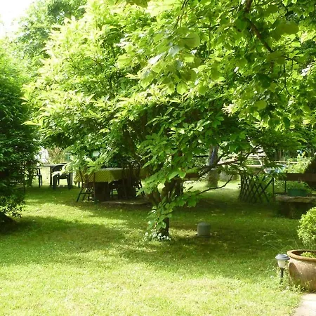 Maison D'hotes Le Jardin Les Avenières